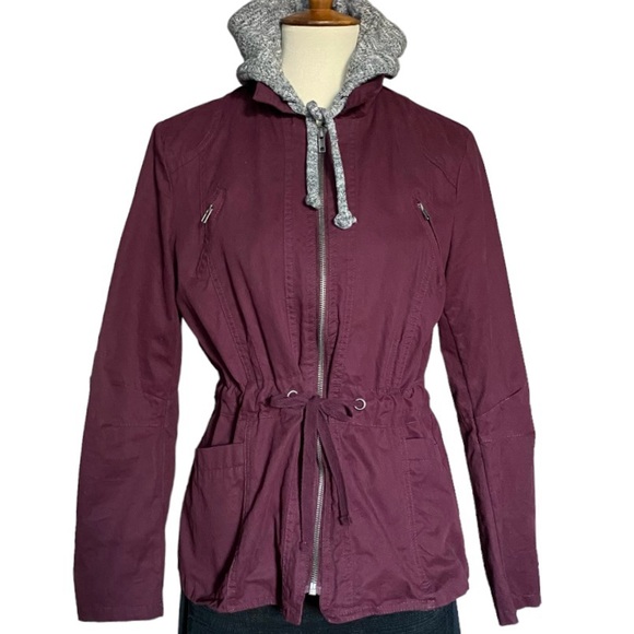 🌹HOST PICK🌹Love Tree Hooded Jacket - Picture 4 of 15